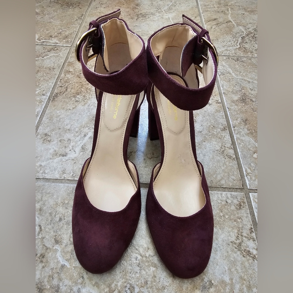 Liz Claiborne Shoes- size 6